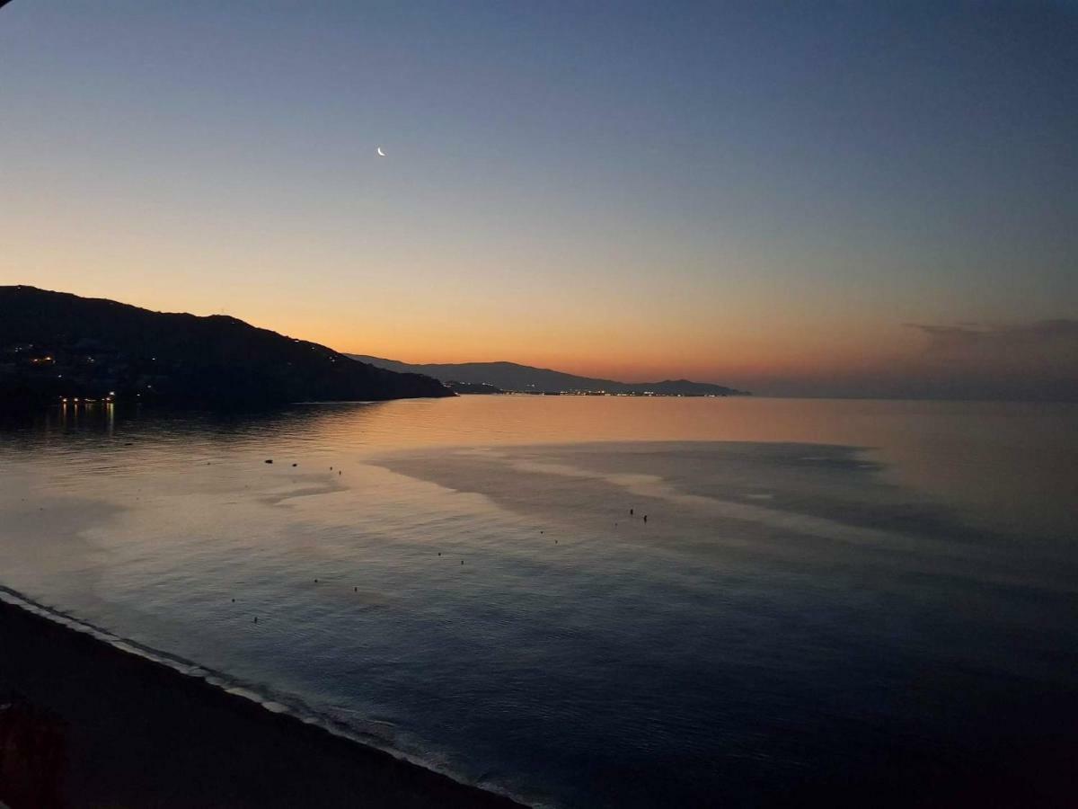 Atico En Almunecar. Primera Linea De Playa Con Vistas Espectaculares Kültér fotó